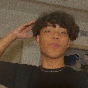 Meet your Posher, Ethan